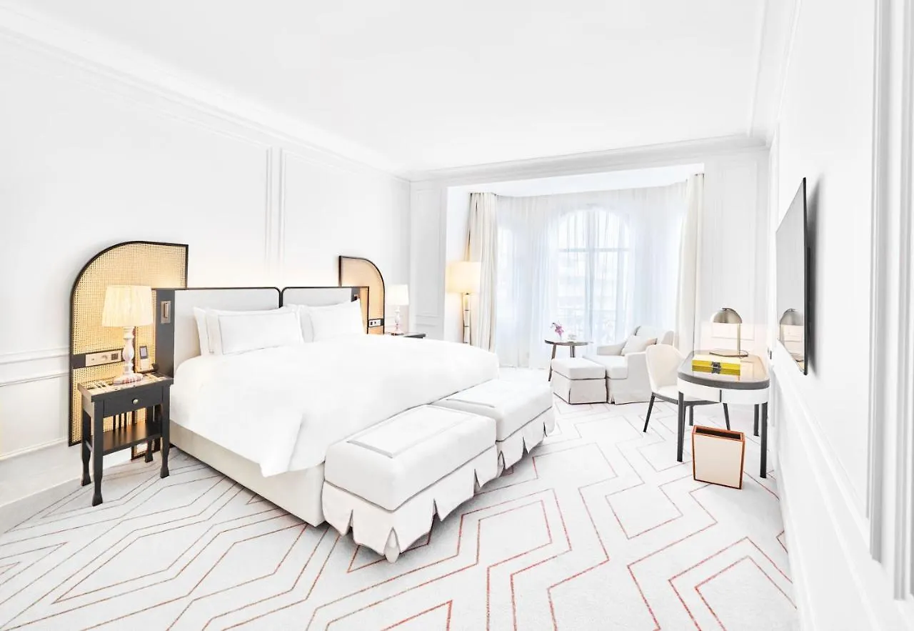 Carlton Cannes, A Regent Hotel