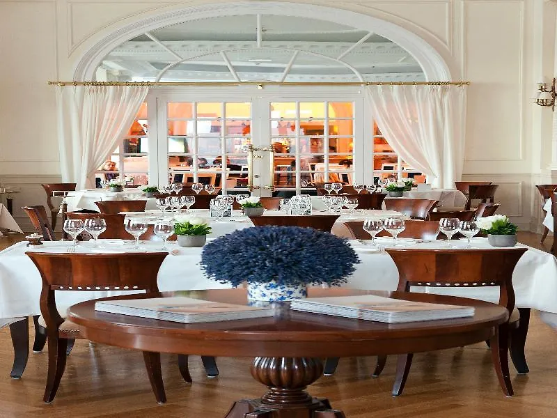 Carlton Cannes, A Regent Hotel 5*, Cannes Franciaország