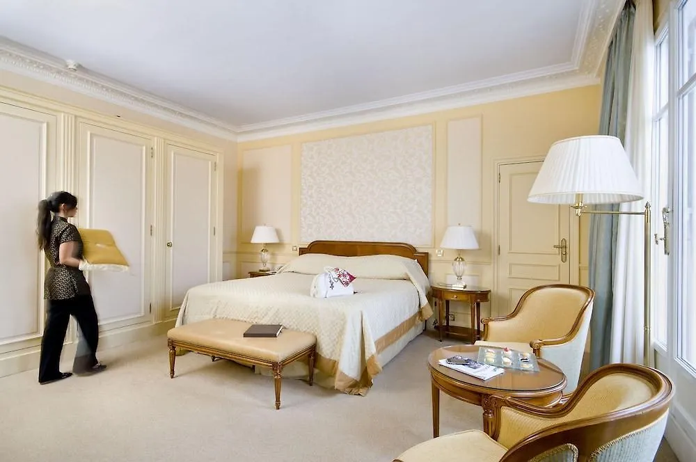 Carlton Cannes, A Regent Hotel