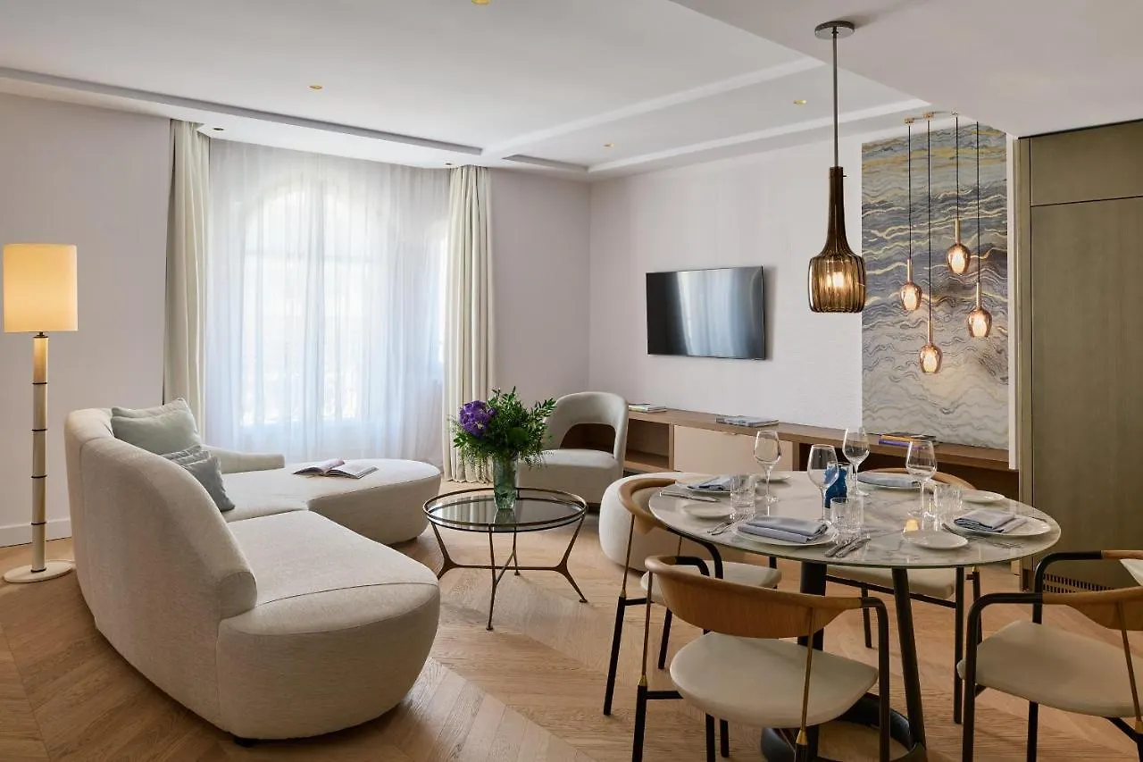 Carlton Cannes, A Regent Hotel